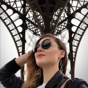 Meet your Posher, Diana